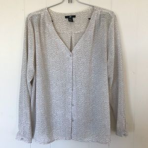 ✨ Flowy professional beige H&M blouse ✨